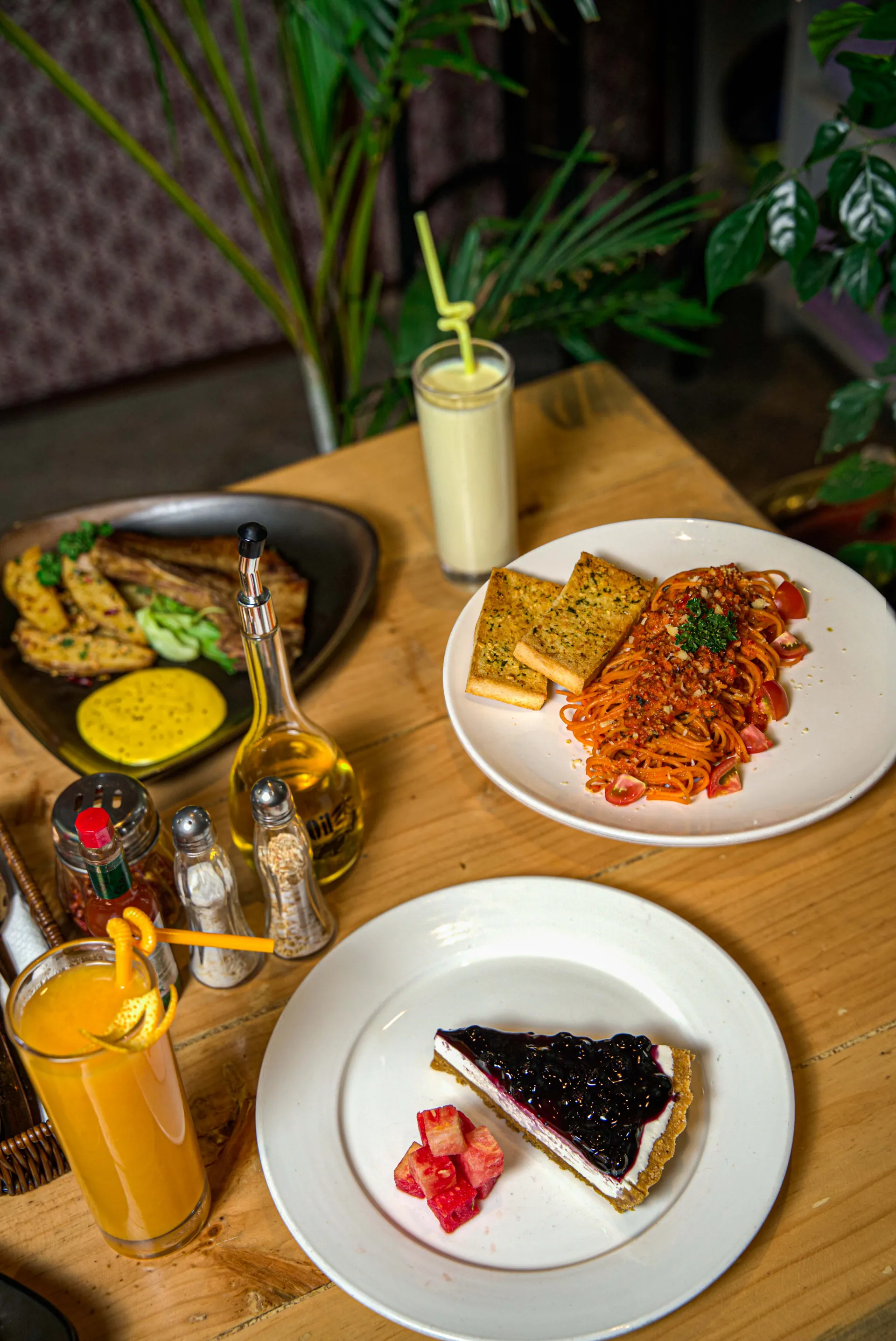 Yatra Lounge gallery image 4